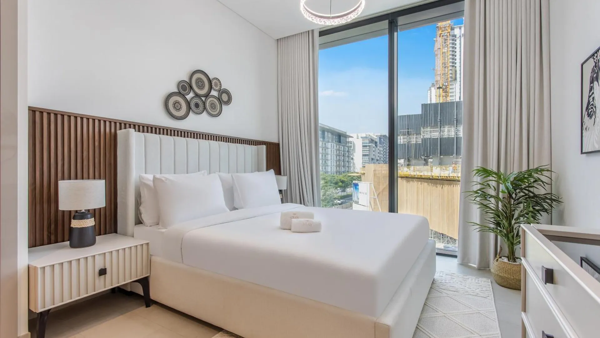 Stay By Latinem Luxury 2Br Holiday Home W204 Near Burj Khalifa Dubai Apartment