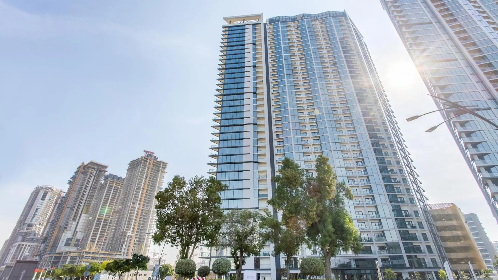 Stay By Latinem Luxury 2Br Holiday Home W204 Near Burj Khalifa Dubai