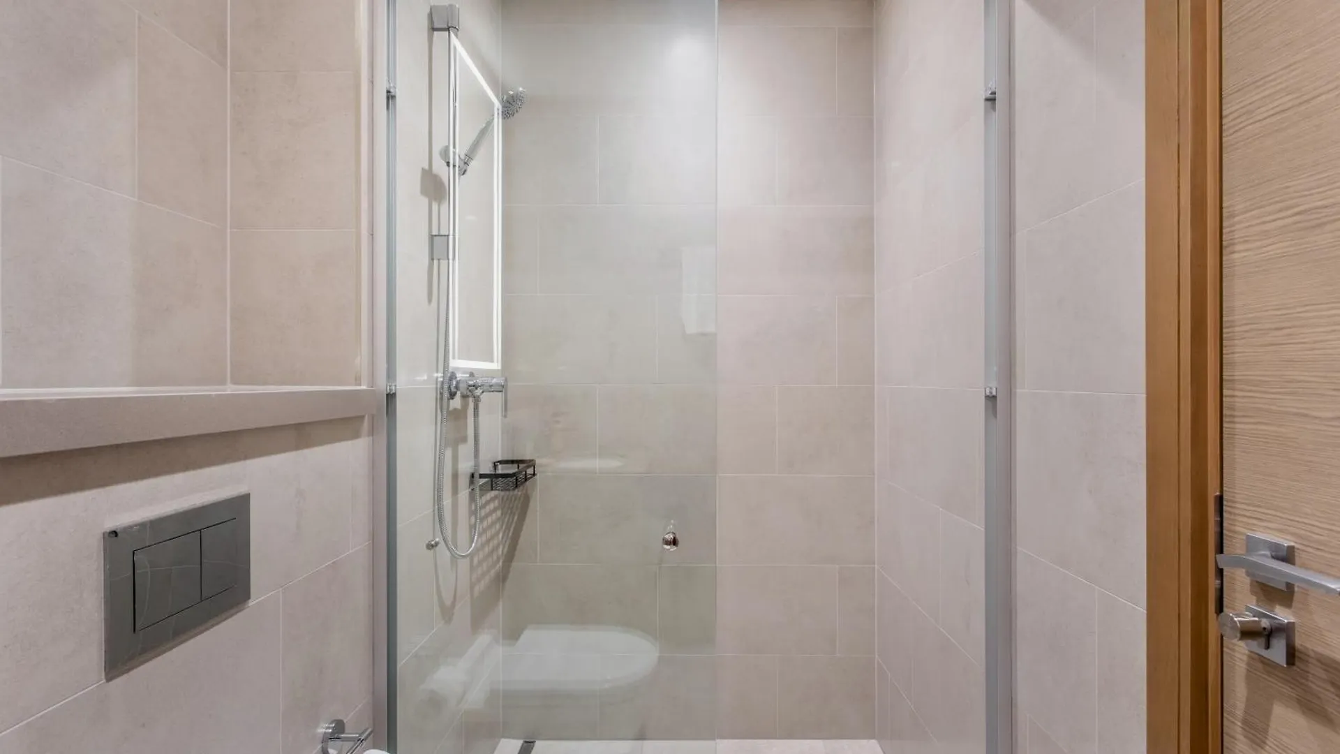 Stay By Latinem Luxury 2Br Holiday Home W204 Near Burj Khalifa Dubai Apartment