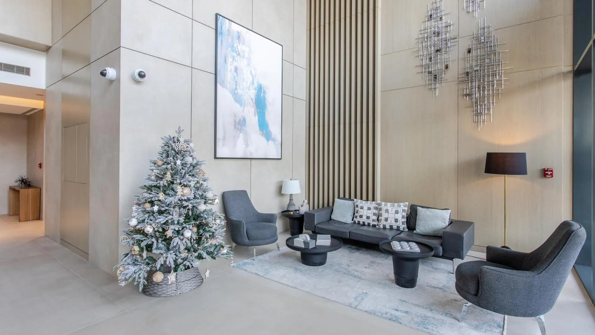 Stay By Latinem Luxury 2Br Holiday Home W204 Near Burj Khalifa Dubai